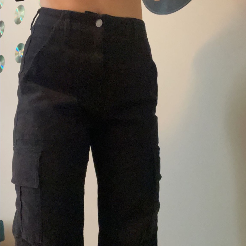 Black Hollister Cargo Pants!